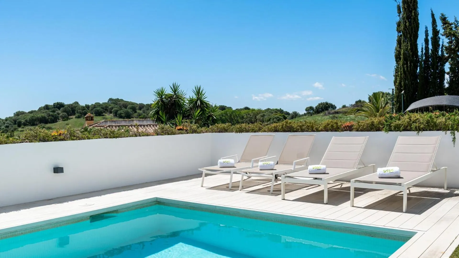 Vivi Homes -Villa Carat Pool, Cinema, Golf & Terrace Estepona